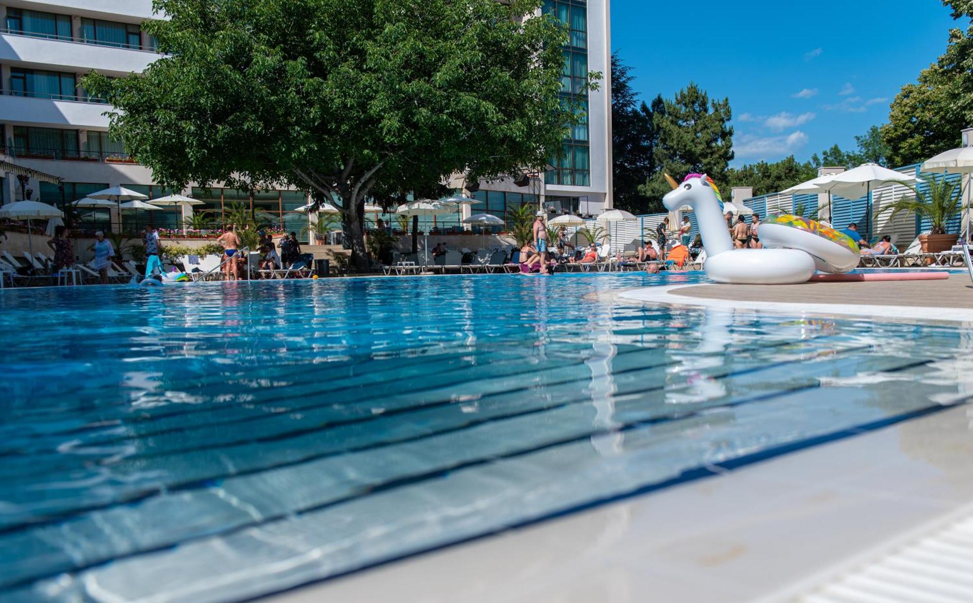 Mirabelle Hotel Golden Sands Exteriör bild